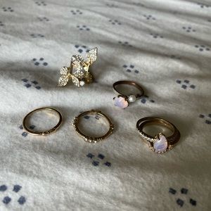 Bundle of Francesca’s rings